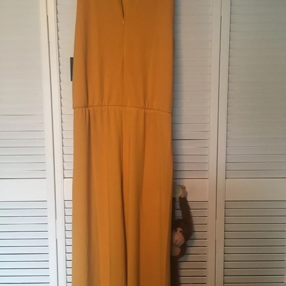 Gold Sleeveless Jumpsuit Size L 14 16 Keyhole - Picture 2 of 12